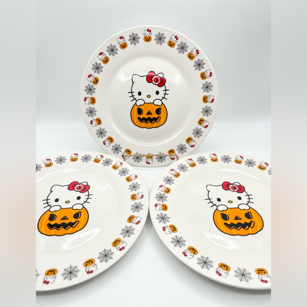 Halloween Sanrio Hello Kitty Pumpkin Boo 11-Inch Large Ceramic Plates, Set of 3